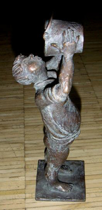 Kleinskulptur des „Starken Vinzenz“, der Brunnenfigur beim Schwörerhaus von Kurt Grabert
